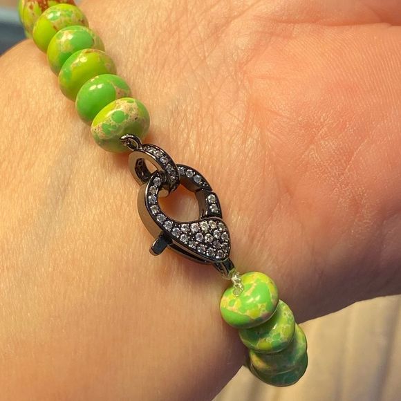 NWT 🦜 GENUINE EMPEROR TURQUOISE PARAKEET GREEN UNIQUE HEMATITE CLOSURE STRETCH - Picture 3 of 15